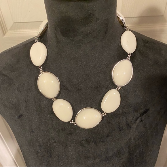 Vintage Milkstone Necklace 90’s Style Silver edge Lady’s Milkstone Neckl… - Picture 5 of 8